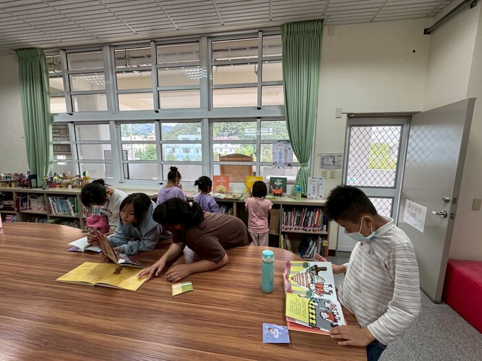 客語主題書展圖片